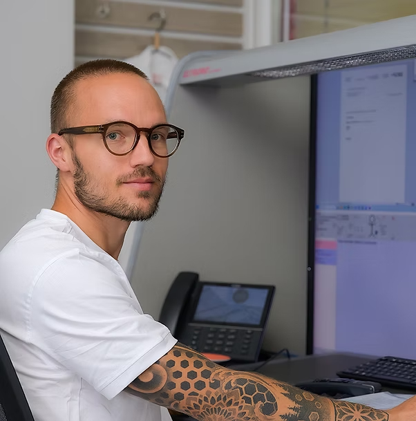 Dr. med. univ. Balázs Sztankay-Böck